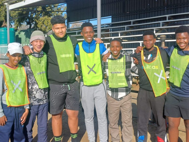 Why schools should start the year with a Grade 8 orientation teambuilding