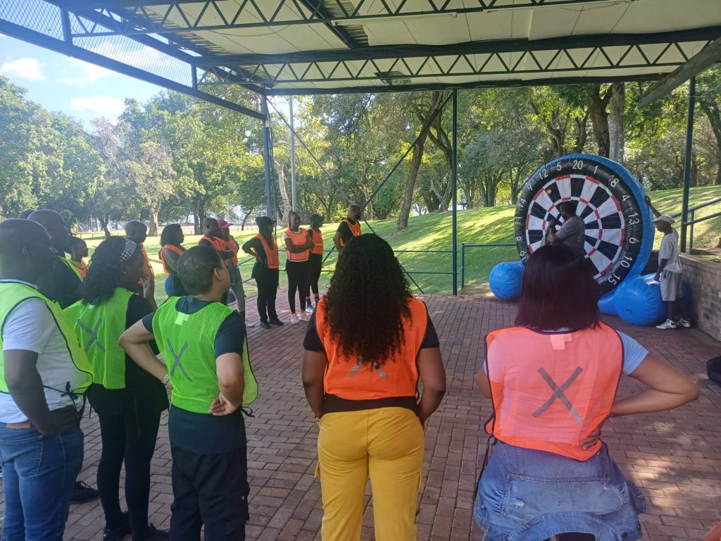 Building Tomorrow’s Leaders leadership camps student leadership Global